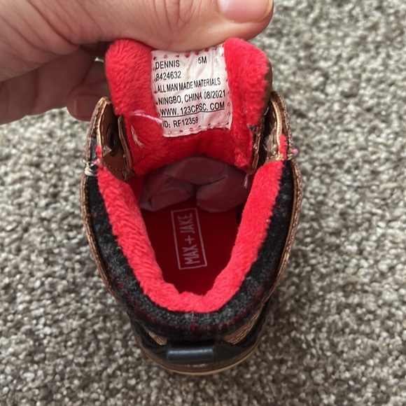 NWOT Max + Jake snow boots - Picture 4 of 5
